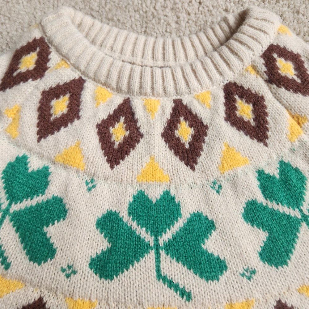 New Shamrock Clover Fair Isle Sweater - Picture 6 of 8
